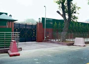 no more government bungalows for memorials says arun jaitley