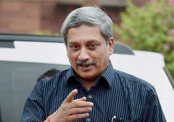 chinese ganesha s eyes narrower says manohar parrikar pitches for make in india