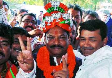 raghubar das sworn in as jharkhand cm heads coalition govt