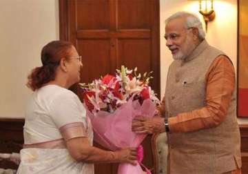 pm modi wishes speaker sumitra mahajan on birthday