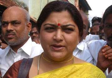 actress kushboo set to join congress party