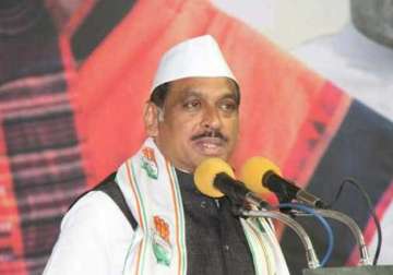 manikrao thakre challenges bjp to lure a single congress mla on its side