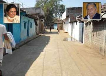 mulayam mayawati adopt villages under saansad adarsh gram yojna