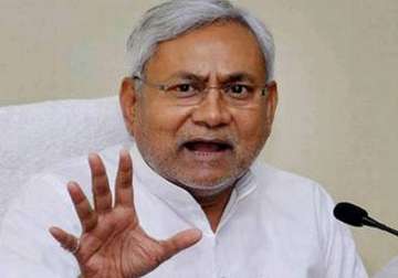nitish accuses centre of double standard on sugar mills