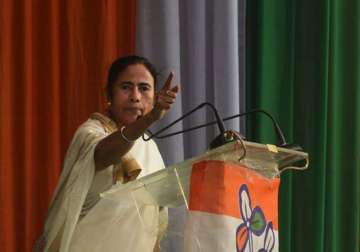 mamata assures businessmen to resolve problems fast