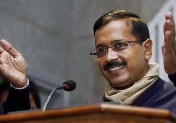 odd even scheme kejriwal reaches out to pm for help in implementation