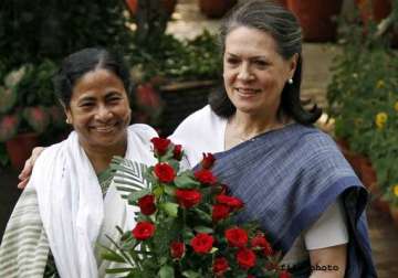 mamata banerjee to meet sonia gandhi in delhi