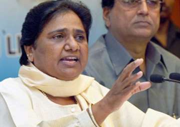 mayawati says centre trying to hush up ayodhya issue