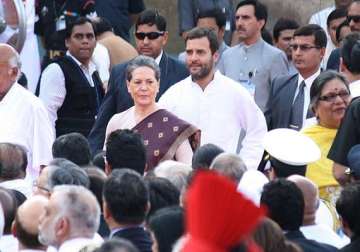 sonia gandhi rahul gandhi pay tributes to justice v r krishna iyer