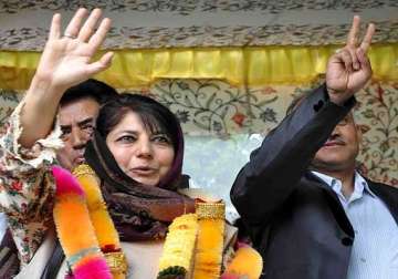 j k polls strong wave building for pdp in the state says mehbooba mufti