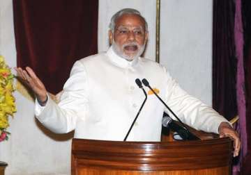 pm modi for indigenous manufacturing to cut defence budget by 50