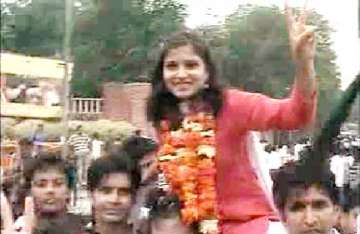 abvp wins three top posts in dusu polls nsui one