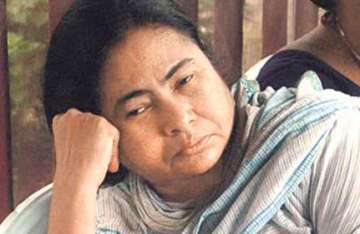 mamata has insulted people by not attending basu s funeral cpm