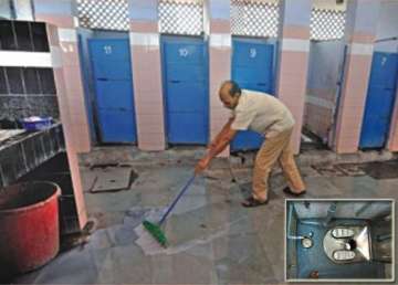 know why modi wants swachh bharat 88 pc travellers put off by toilets at indian railway stations survey