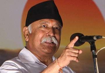 rss chief mohan bhagwat calls for serious education in tradition