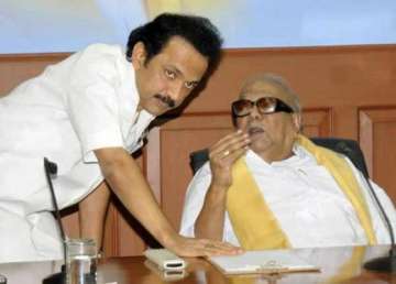 karunanidhi stalin booked for clash between dmk aiadmk workers