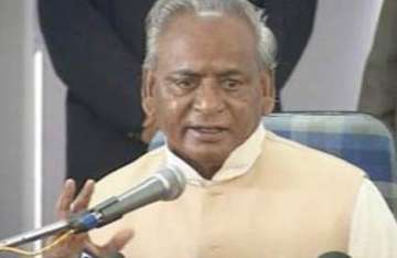 mulayam cannot do politics without amar says kalyan