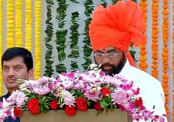 shiv sena finally joins bjp government in maharashtra
