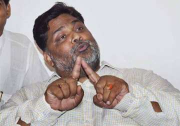 pappu yadav behaves rude with airhostess