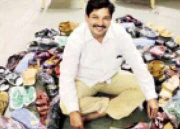 mumbai shiv sena leader gets 800 pairs of shoes as gift after rane defeat