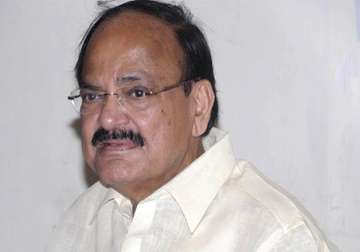 m venkaiah naidu asks congress to clear its stand on emergency