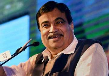 plan to introduce amphibious plane on ganga nitin gadkari