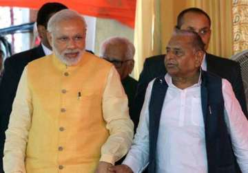 it is an honour to be praised by pm narendra modi mulayam singh yadav says