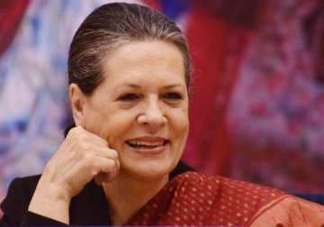 sonia gandhi s health improving doctors