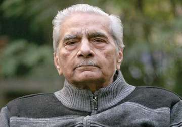 shanti bhushan denies holding meeting with dissidents