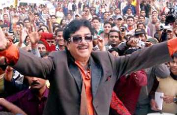 shatrughan to campaign for bjp in maharashtra