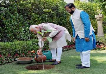 on world environment day pm modi asks people to protect earth