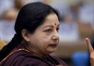 aiadmk worker dies after hearing jayalalitha is not becoming cm wife commits suicide