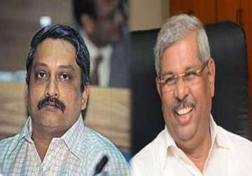 goa speaker rajendra arlekar tipped to become new cm parrikar to move to centre