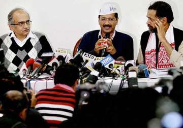 kejriwal decides to throw out bhushan yadav from party to quit as aap s convenor