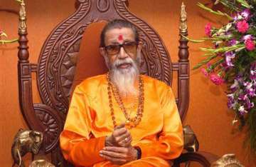 play marathi songs thackeray asks fm radio channels