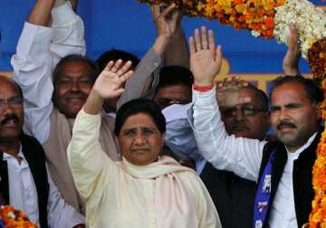 mayawati reserves 50 percent of party posts for youth