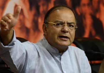 jaitley targets pm over decision making in upa