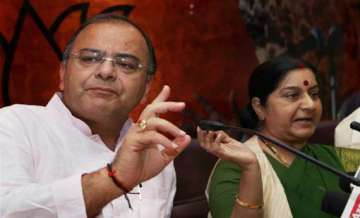 jaitley talks tough shows sushma not in sync with party line