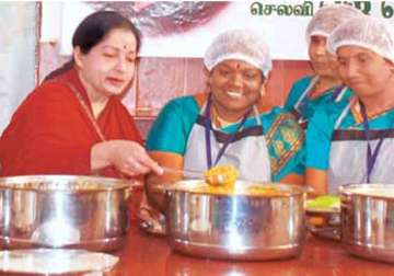 jayalalithaa orders setting up of 360 more amma canteens