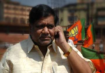 karnataka parties welcome single phase assembly poll
