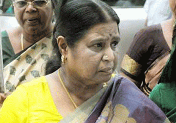 karunanidhi s wife rajathi denies news reports