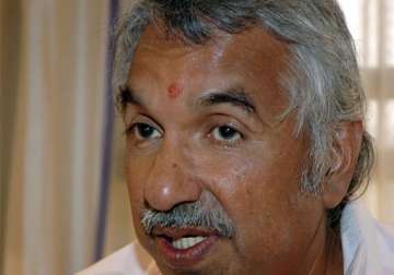 kerala solar panel scam cm oommen chandy refuses to quit