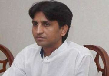 kumar vishwas apologises for comments on religious event
