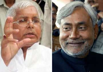 lalu attacks nitish over modi handshake nitish bjp hit back