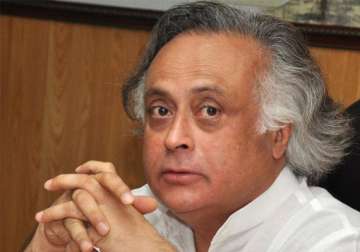 land bill takes middle path says ramesh