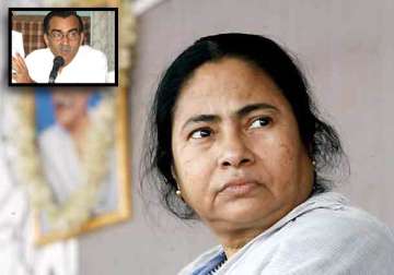 left front alleges attack on democracy by mamata govt