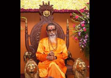 lucknow man to sculpt thackeray statues