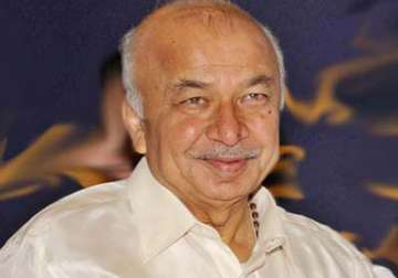 mp home minister flays shinde s remark against rss bjp