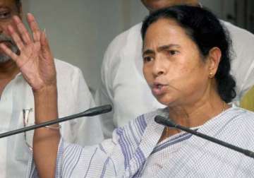 mamata promises to back upa on sri lanka vote issue