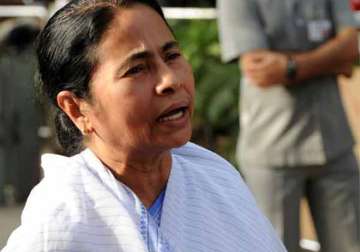 mamata seeks to blame centre for chit fund scam